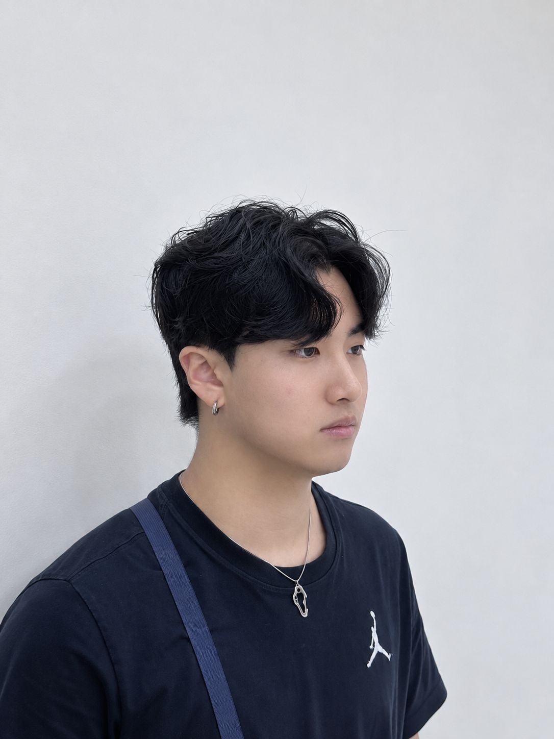 Shadow parted perm at H.PLACE Jamsil LEEL by Beomsu Lim, Stylist